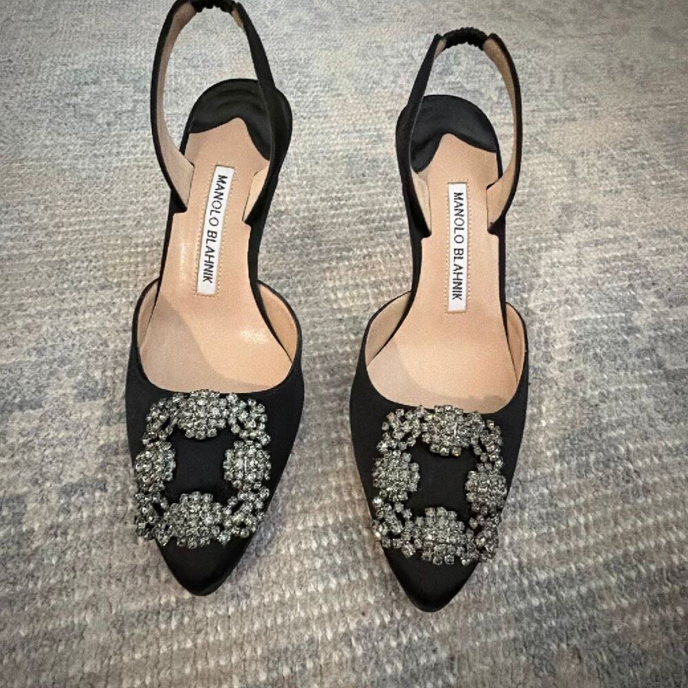 Manolo Blahnik Hangisi Crystal Buckle Slingback Pump size 36 black